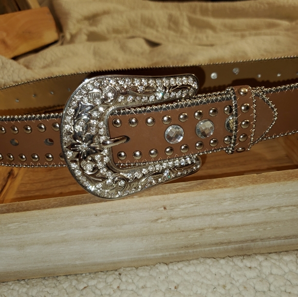 Running horses belt sz small - Picture 3 of 5